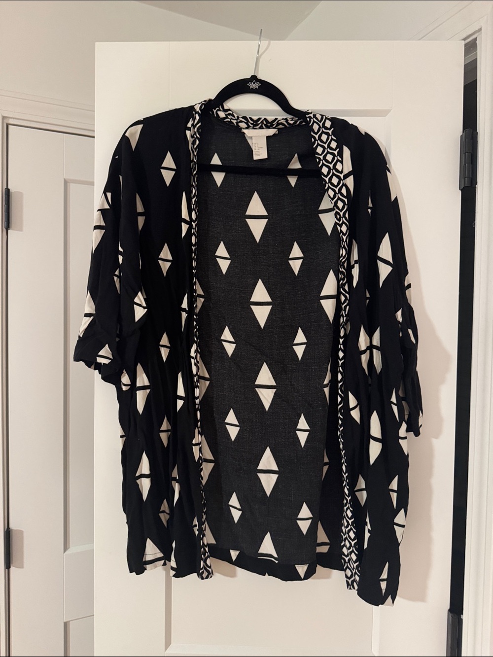 H&M Black & White Geometric Open-Front Women's kimono